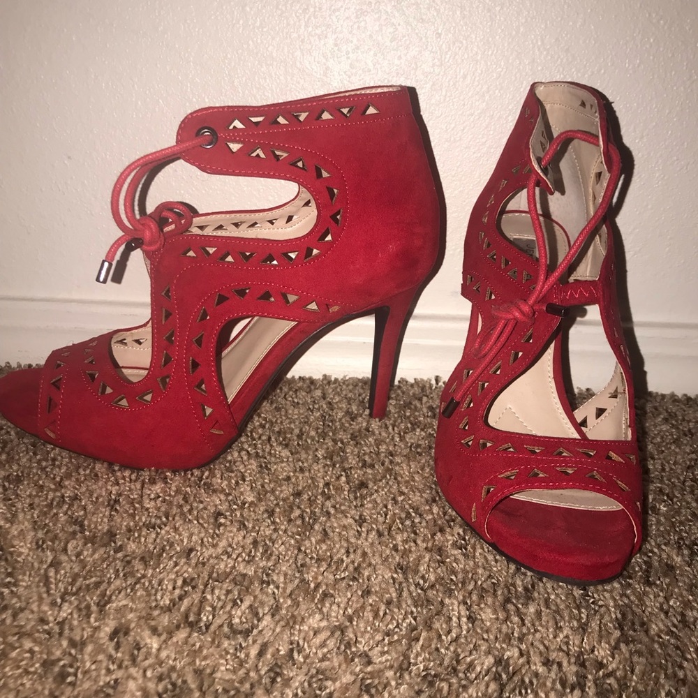 Jennifer Lopez heels